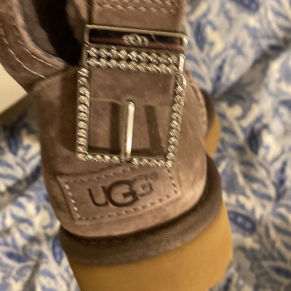 NWB Ugg 5 water resistant soles, sparkling buckle firm - Picture 7 of 8